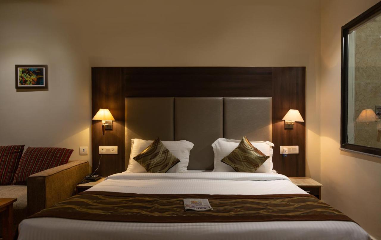 Hotel Peepal Tree Rishīkesh Zewnętrze zdjęcie